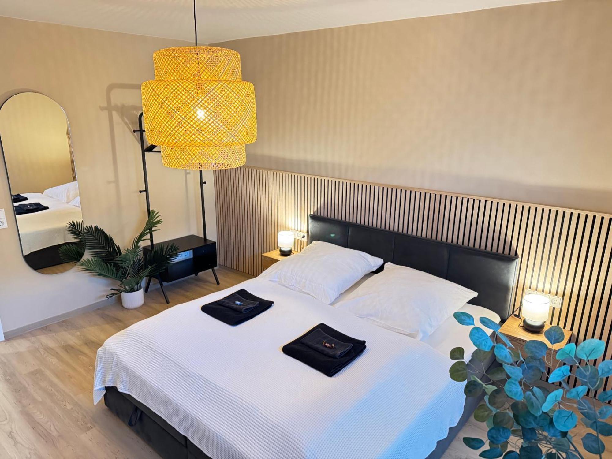 Lightplace • Design • Boxspring • Balkon • 2 Smart Tv •Innenstadt Braunschweig Buitenkant foto