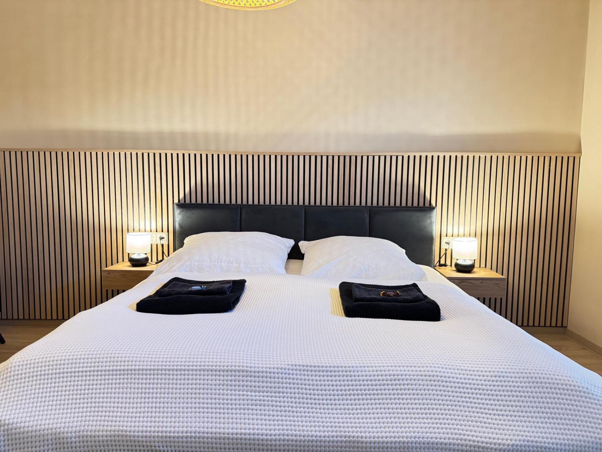 Lightplace • Design • Boxspring • Balkon • 2 Smart Tv •Innenstadt Braunschweig Buitenkant foto